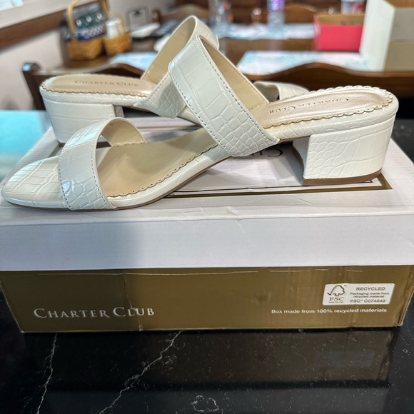 Charter club heels - Picture 4 of 6